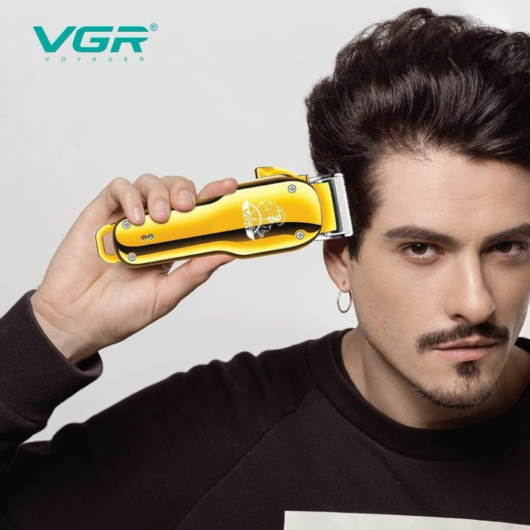ماشین اصلاح وی جی آر مدل V-678 با تیغه استیل ضد زنگ و برش مستقیم