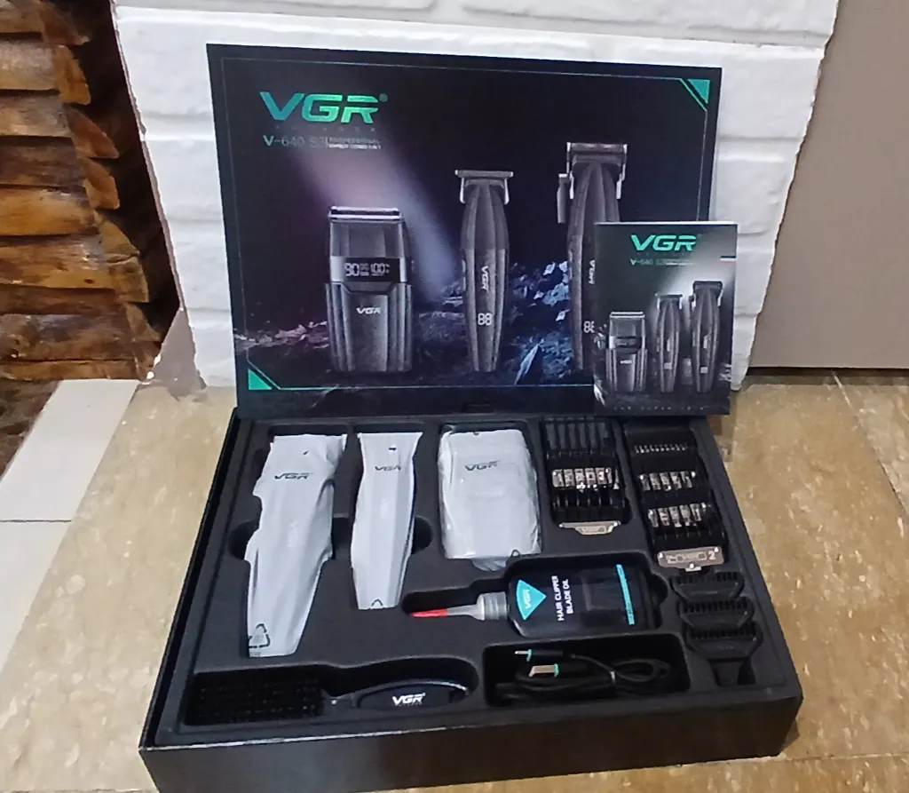 ست ماشین اصلاح حرفه‌ای وی جی آر مدل VGR-V640 S3