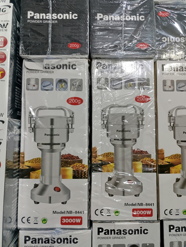 آسیاب صنعتی پاناسونیک مدل NB-8441 ظرفیت ۲۰۰ گرم قدرت ۳۰۰۰ وات